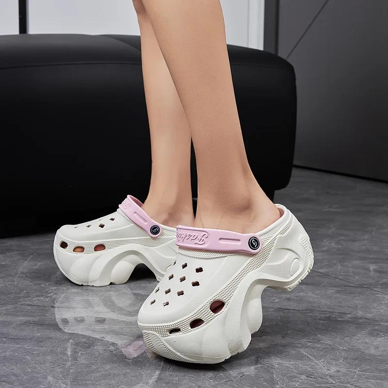 Fashion New 8cm Platform Slippers Woman Fashion Clogs Thick Sole Close Toe Girls Street Beach Slides Female Slip On High Heel Sandals