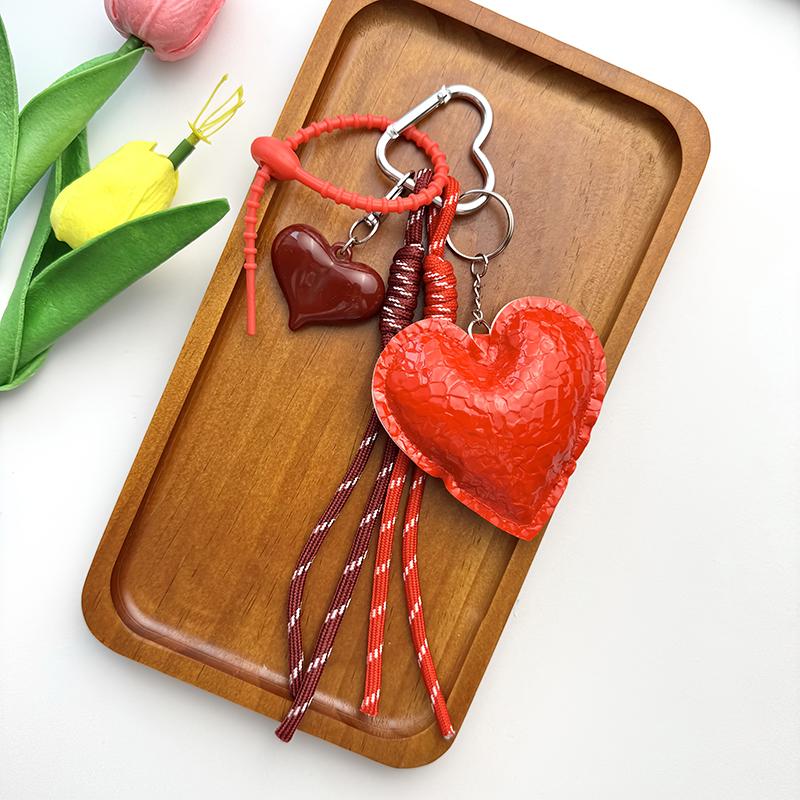 Yogodlns Trendy Faux Leather Heart Keychain Delicate Heart Bag Pendant Ornament Decoration For Charm Gift