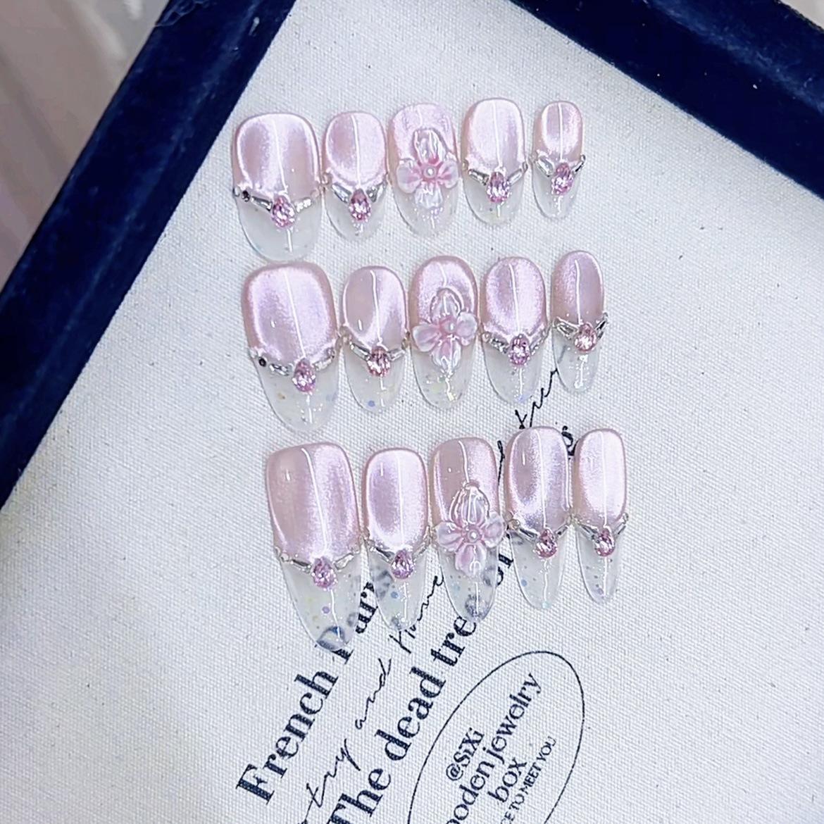 

Чисто ручная работа Новые стили, такие как Персиковый цвет Резной циркон Алмаз Кошачий глаз Патч для нейл-арта small s