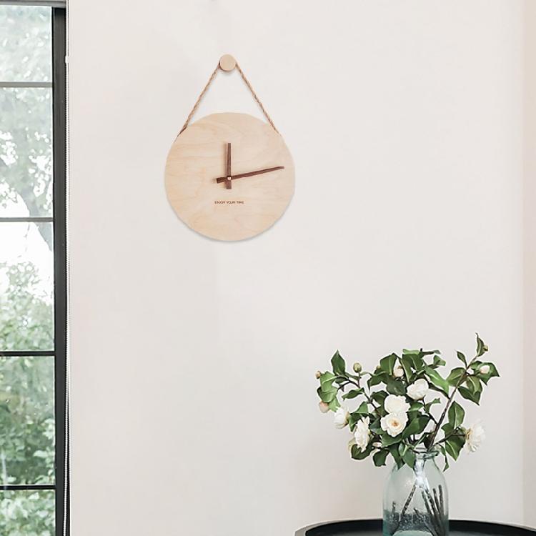 Simple Design Wooden Nordic Sling Wall Clock for Creative Home Living Room Decor