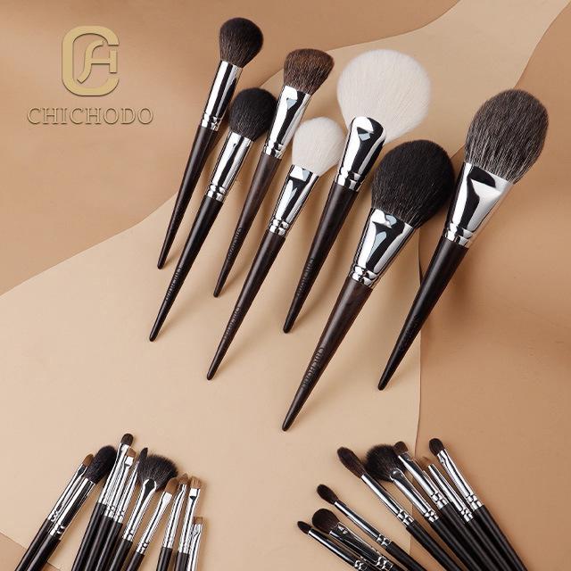Ebony Wood Animal Hair 40-Piece Makeup Brush Set for Eyeshadow and Blush