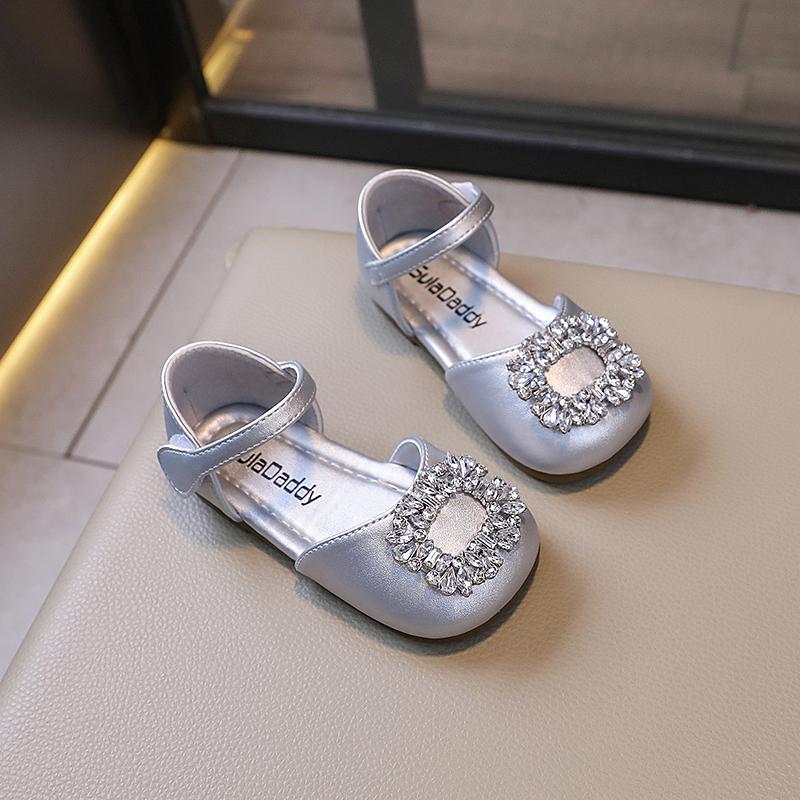 Sandals For Girls Spring Summer Soft Leather Princess Shoes Closed Toe Fashion Rhinestone Soft Sole Kids Shoe For Party Wedding