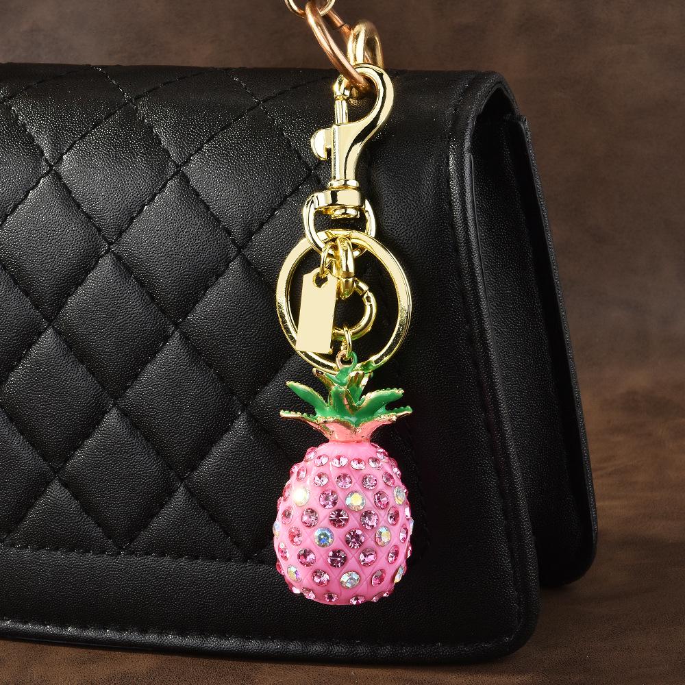 European & American Diamond Strawberry Pendant Metal Keychain