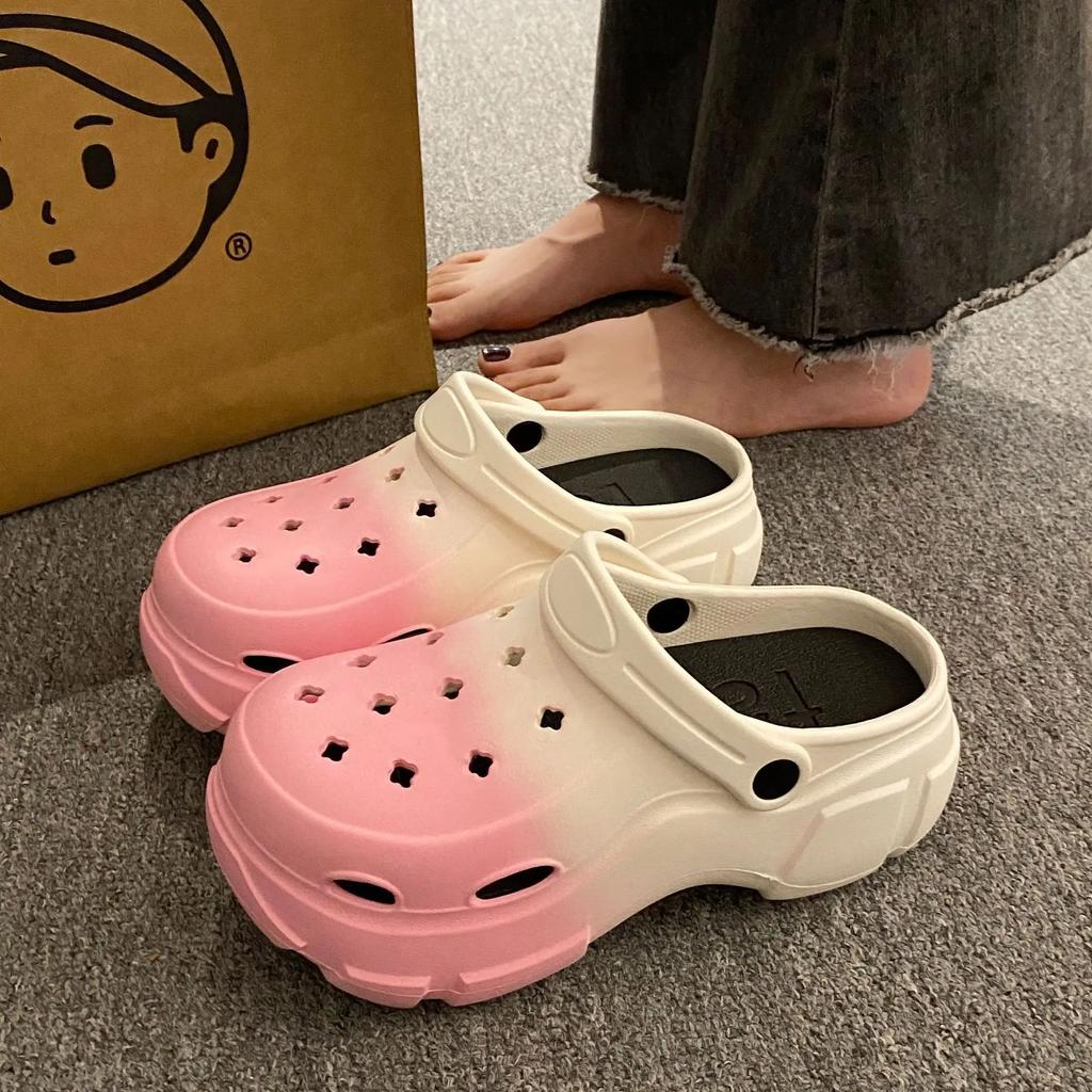 Yaz Terliği Kadın bahçe ayakkabıları Moda Delikli Terlikler Kadın EVA Kaymaz Ev Terlikleri Karikatür Komik Kadın Ayakkabıları