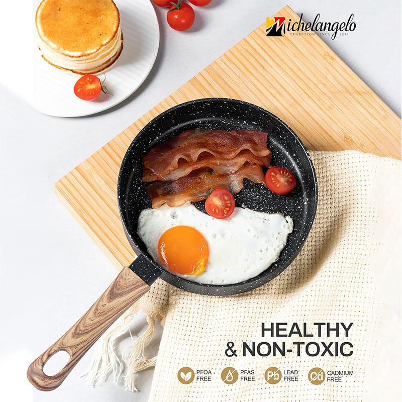 6 Inch Nonstick Egg Frying Pan Mini Omelette Frying Pan Skillet with Wood Handle Non-Toxic Omelette Breakfast Cooking Pans