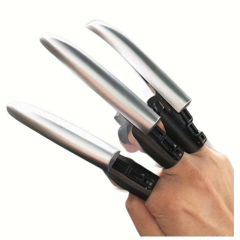

Retractable Wolf Claw Finger Toy - Fun & Safe, Extendable Design,Wolverine Claws Cosplay,Perfect for Role-Play,Costume Parties OneSize серебряный