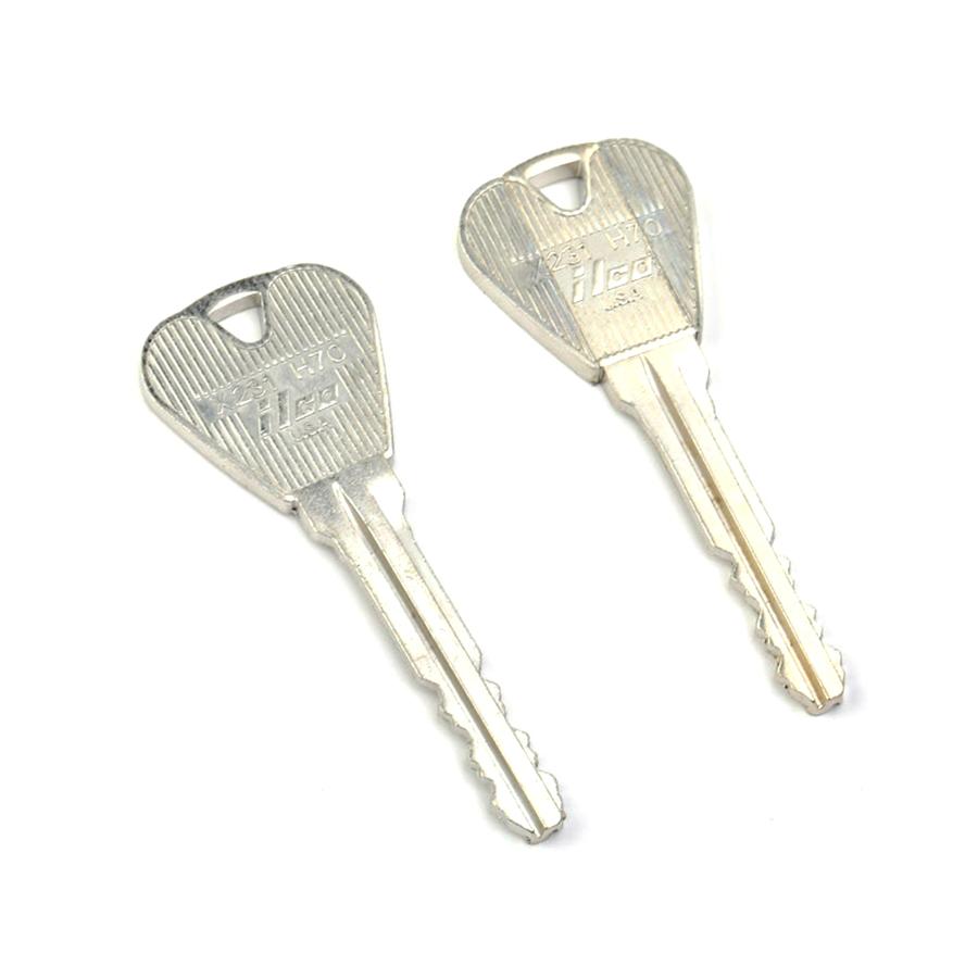 Key Through Bottle Magic Trick Amazing Close-Up Magic Easy-to-Perform Party Trick Funny Magic Toy for Entertainment & Gatherings