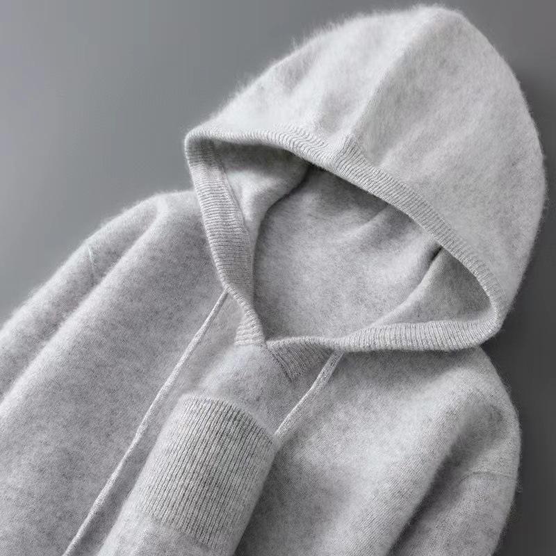 Men's Pure Wool Hoodie - Soft, Comfortable, Long Sleeve Knitwear for Autumn & Winter.