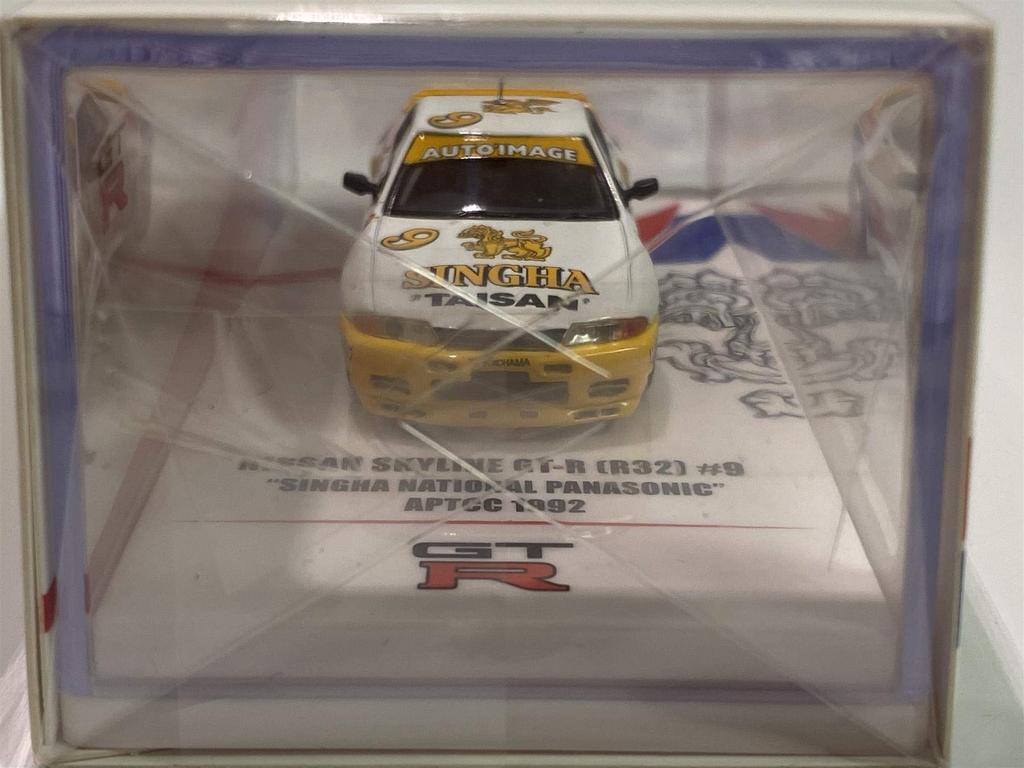 Inno Models Scale Nissan Skyline R32 SINGHA NATIONAL PANASONIC APTCC 1992 Finished Model 1/64 GT-R #9