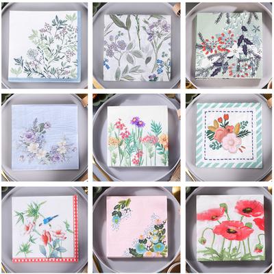 Paquete de 20 servilletas de papel desechables con estampado de flores y plantas para mesa, ideales para bodas y fiestas.