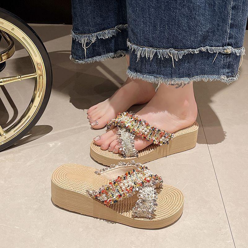 2025 summer new cross-strapped slippers women's fashion going out Xiaoxiang sandals thick-soled beach cool slippers