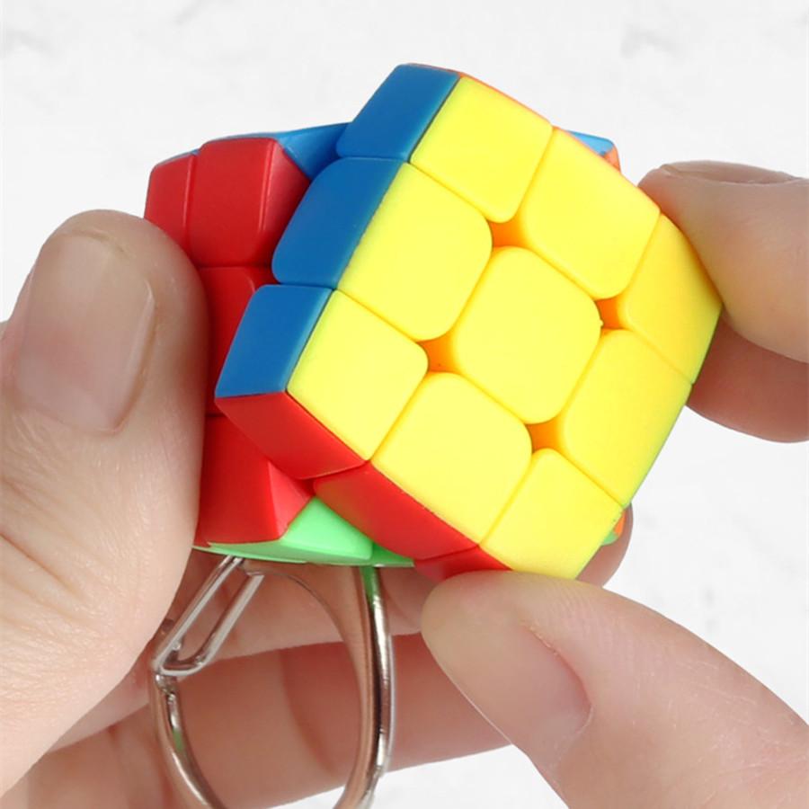 Sengso Schlüsselanhänger 3x3 Mini Zauberwürfel 3x3 Brot Magischer Turm Schlüsselanhänger Rucksack Dekoration Cubo Magico Puzzle Spielzeug Kindergeschenk