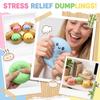 Realistisches gedämpftes Brötchen, Ein Spielzeug mit einem Dampfgarer, Ein langsam aufgehender Teigball zur Stressbewältigung (Zufällige Farbe )