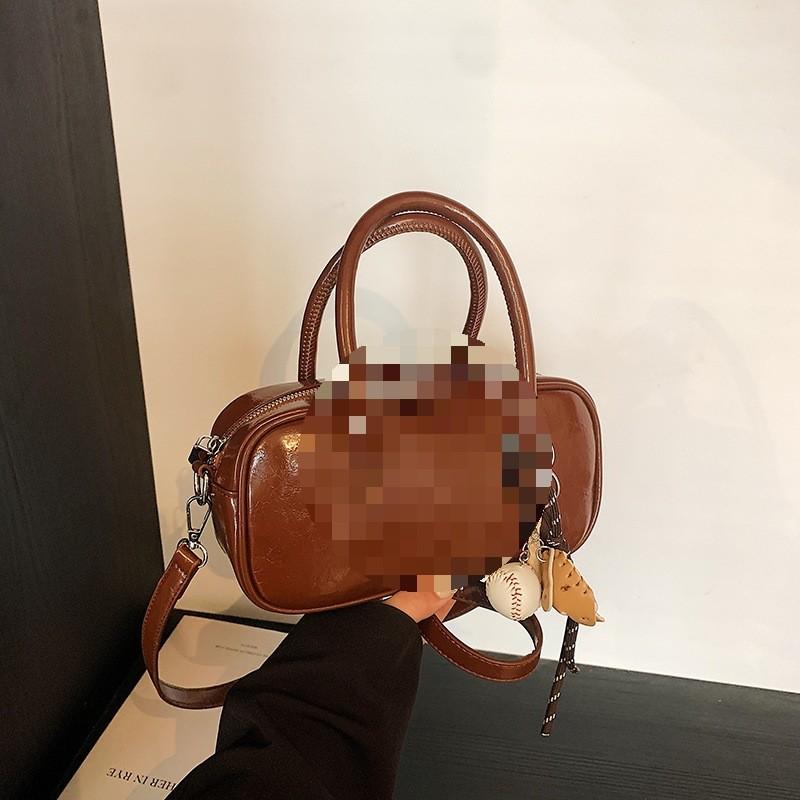 Ielgy Premium Texture Retro Portable Autumn Winter All-Match Pillow Bag Commuter Shoulder Messenger Bag