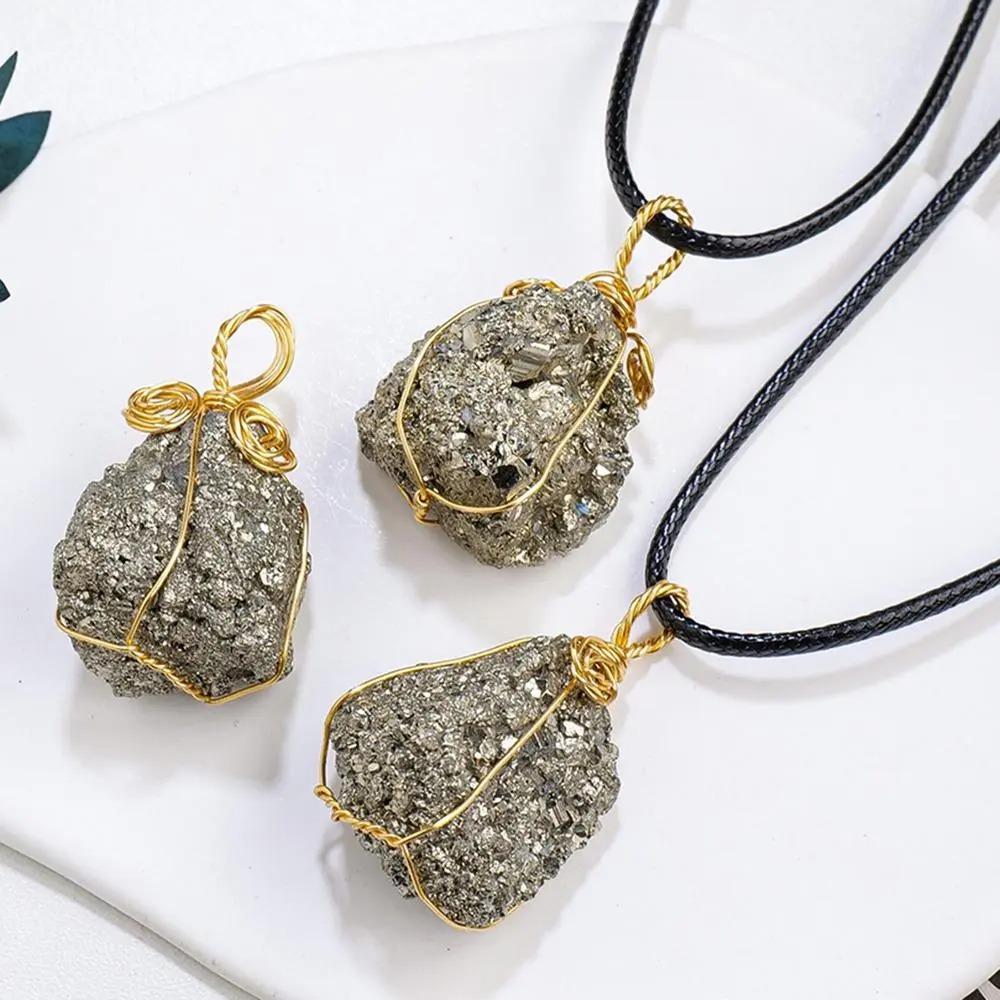 Mit Draht umwickelte natürliche Kristallstein-Halskette, Pyrit-Anhänger, Schmuck, roher Pyrit-Stein, Geschenke
