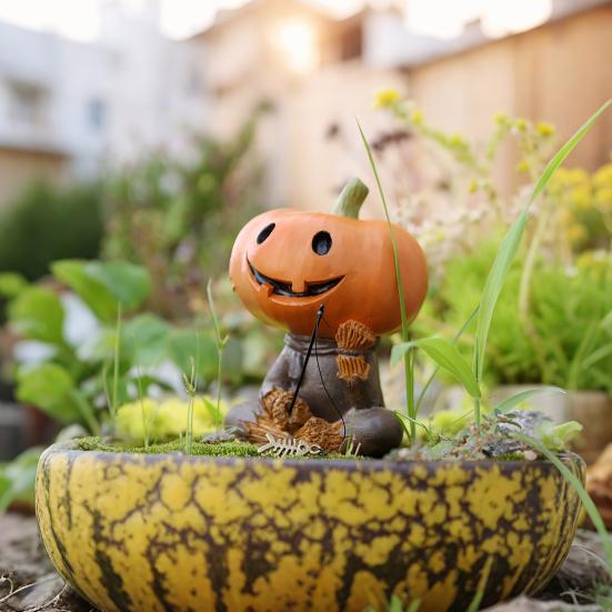 Pumpkin Head Scarecrow Figurine Fishing Scarecrow Sculpture Halloween Decor Pumpkin Statue for Fish Tank Aquarium Pond
