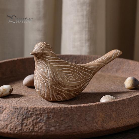 Resin Bird Ornaments Ornaments, Retro Wood Color Figurine, Handmade Carved Unique Home Accessories Decorative Statue for Country Farmhouse Tabletop