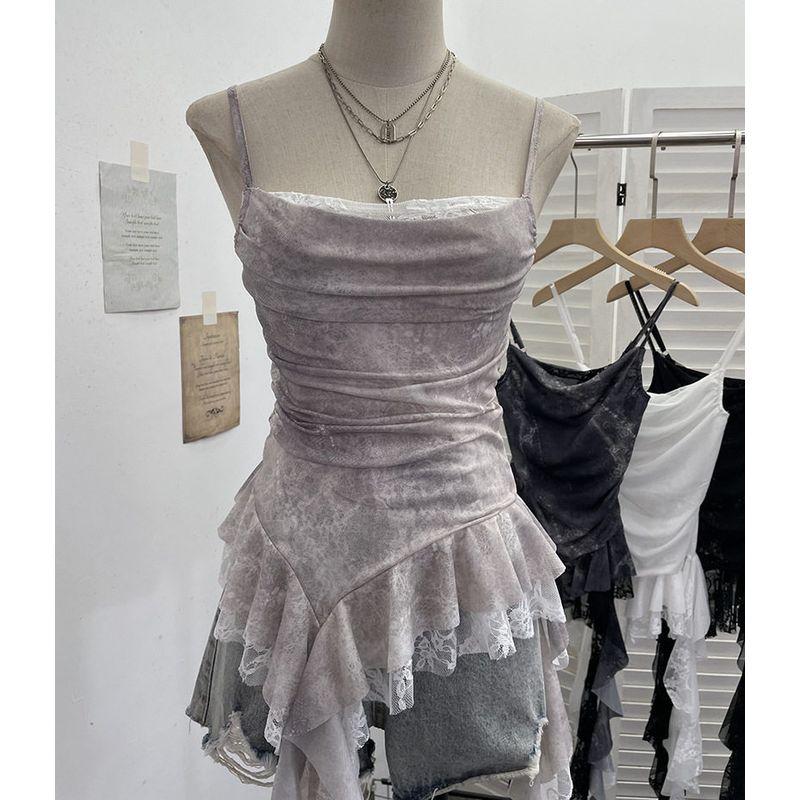 

Real Shot of a Design-Inspired Irregular Lace Patchwork Hem with Ribbon Ruffles Camisole Mesh Top 8020 Light gray One size