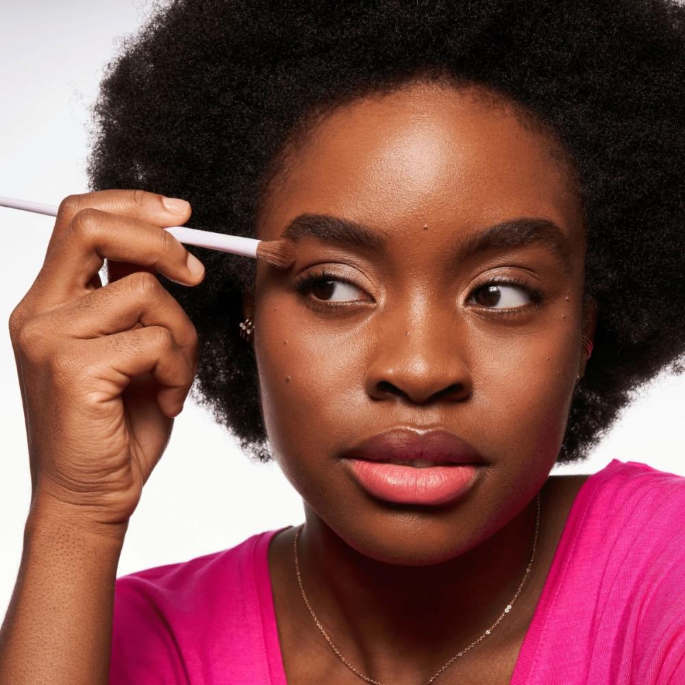 1 essence makeup blending brush