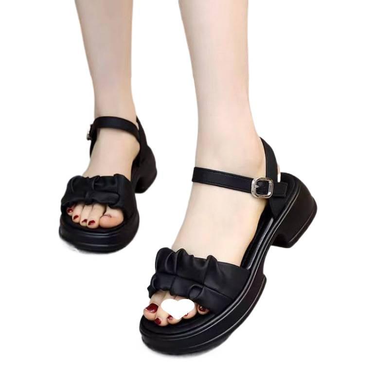 Small Height Increase Platform Sandals Women's Summer Wear 2025 New Fairy Style Casual Versatile Thick Heel Beach Shoes