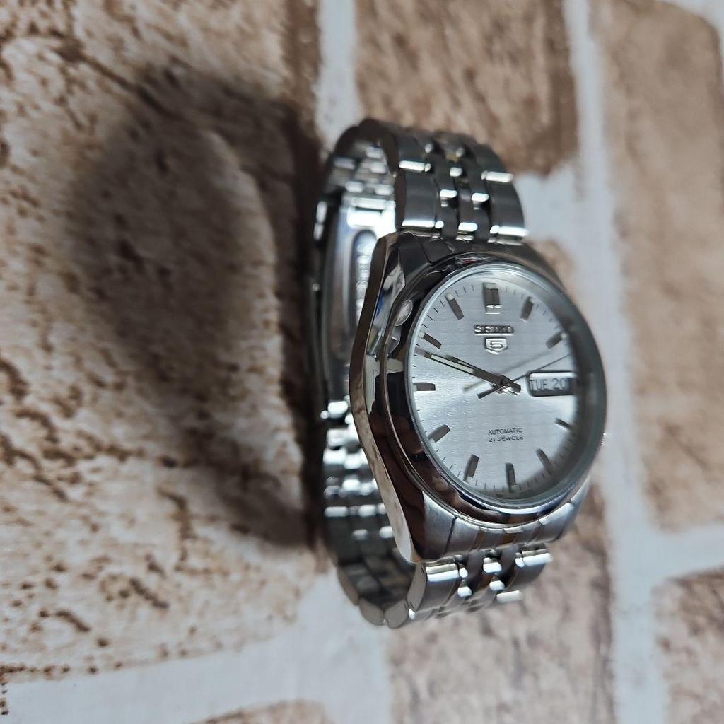 [USED] Extreme SEIKO5 Automatic Skeleton Back