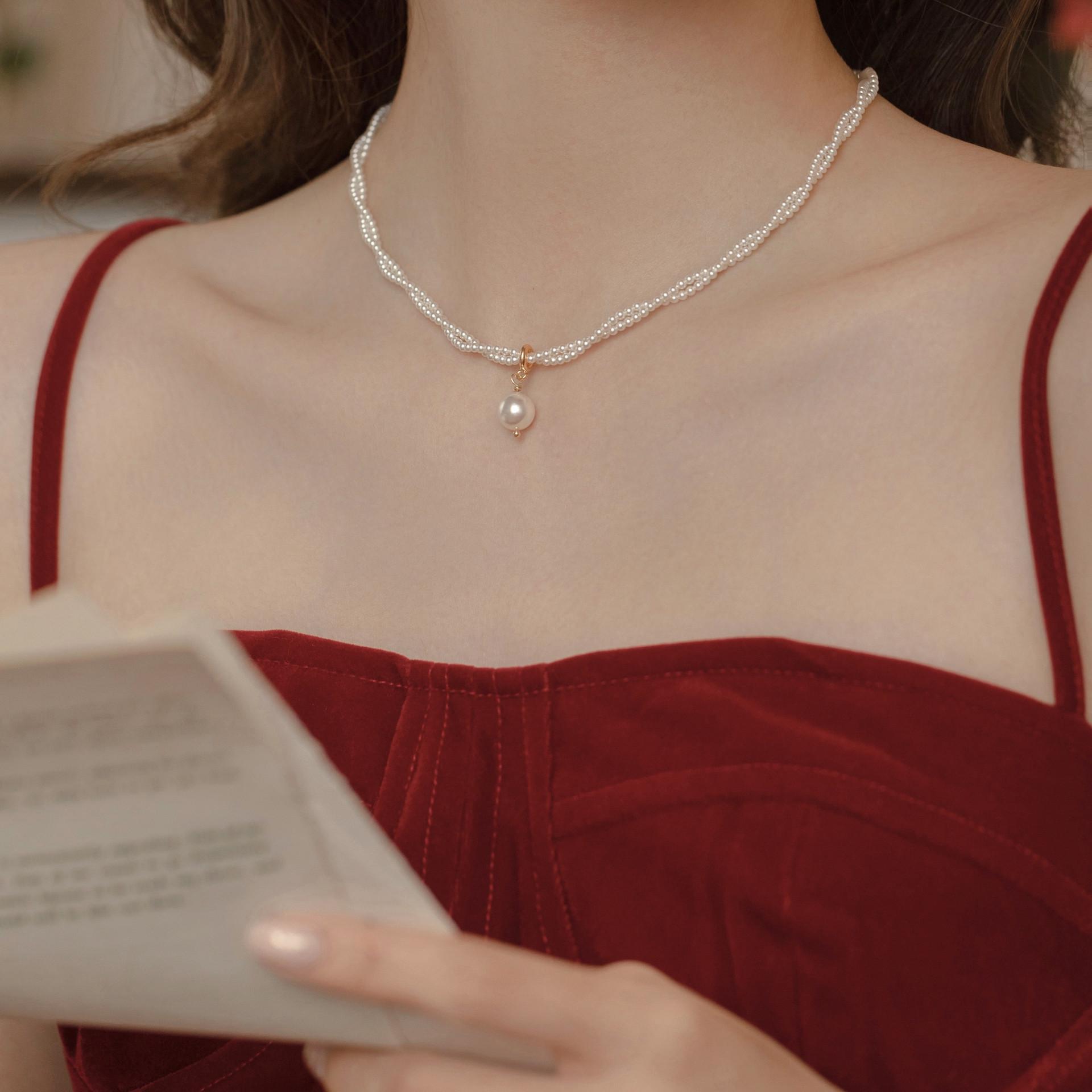 Elegant 2025 Retro Double-Layer Pearl Necklace for Women