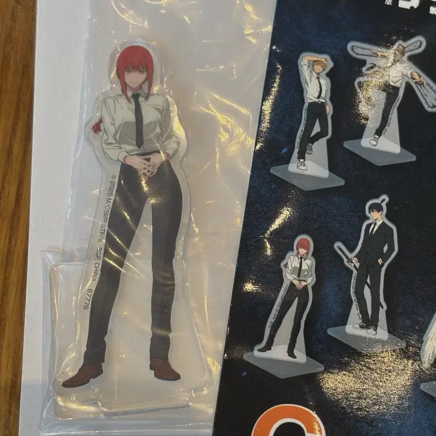 

Makima G Prize Acrylic Stand/ Ichibankuji Cheil Lottery Chainsaw Man Red Edition