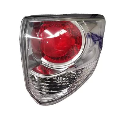 Luz trasera para Toyota Fortuner Modelo Antiguo (Lado derecho) CROMO