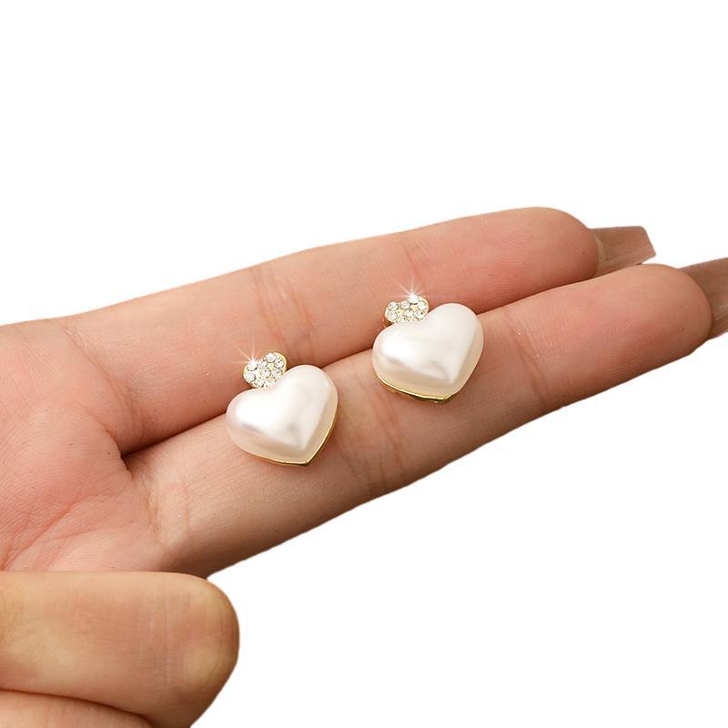 Vintage Style Pearl Heart Silver Needle Earrings Light Luxury Earrings for Women Niche High-end Exquisite Jewelry