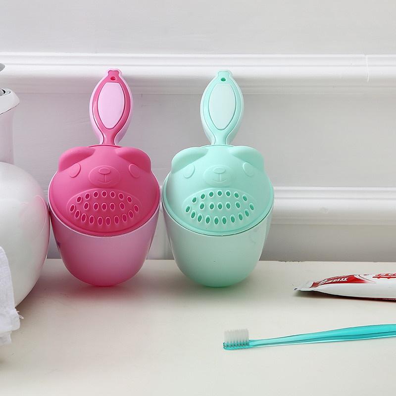 1PC Cartoon Bear Bathing Cup Kid Shower Shampoo Cup Bailer Shower Water Spoon Bath Wash Cups