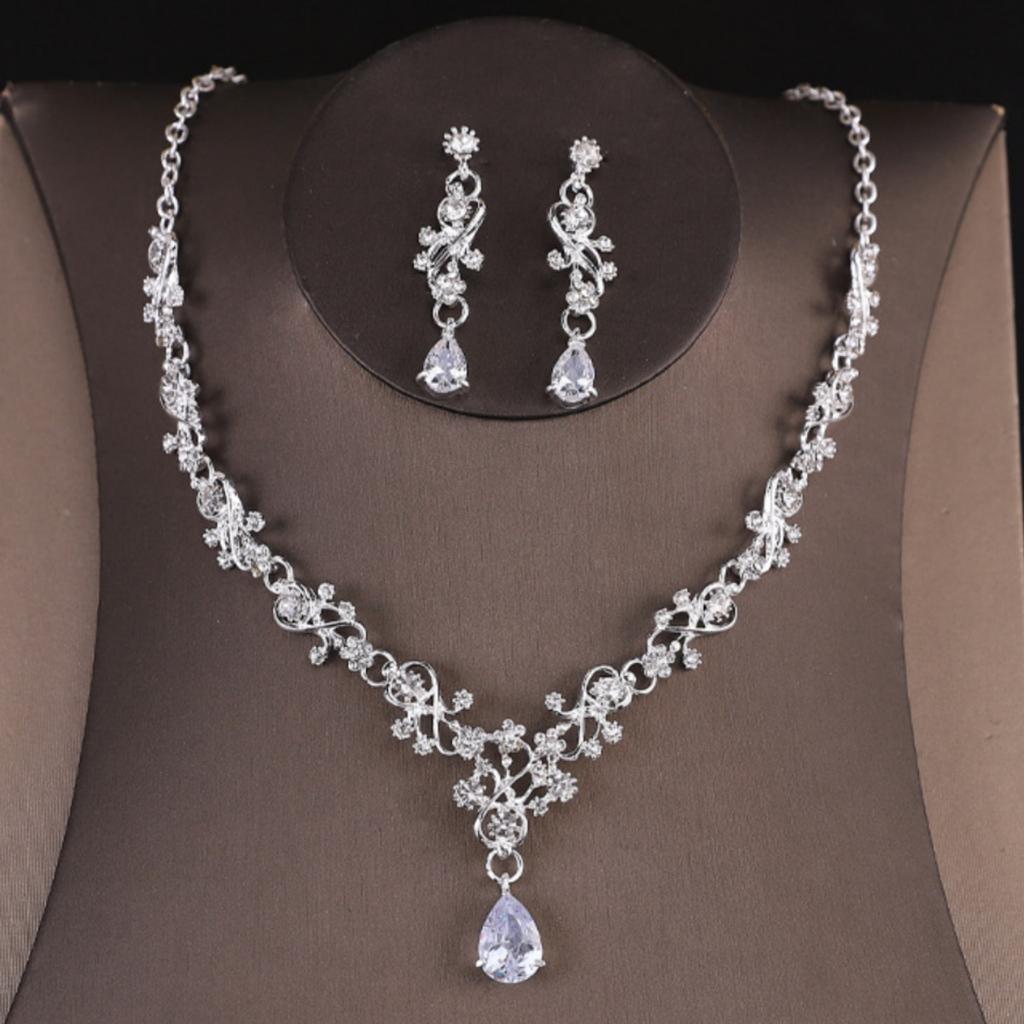 3pcs Women's Fashionable Zircon Set with Rhinestones, Zircon, Water Droplets, Necklace, Earrings, Wedding Dress Accessories
