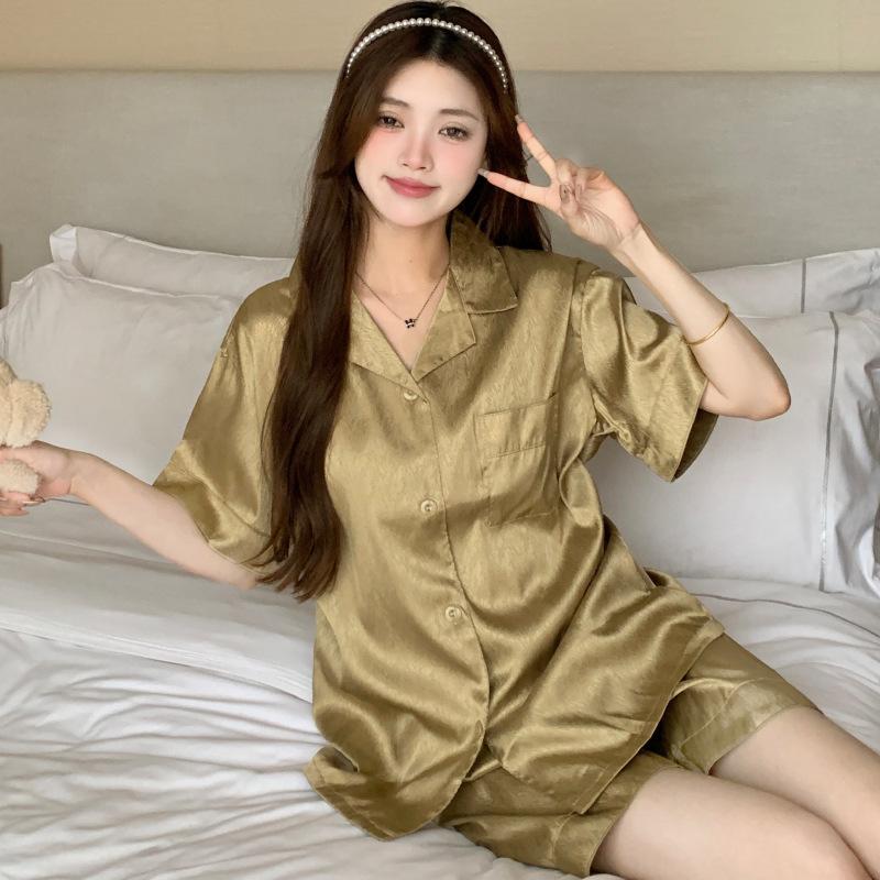 Spring And Summer Can Be Worn Outside Imitation Silk Casual And Comfortable Pajamas Women'S Short-Sleeved Shorts Loungewear Set
