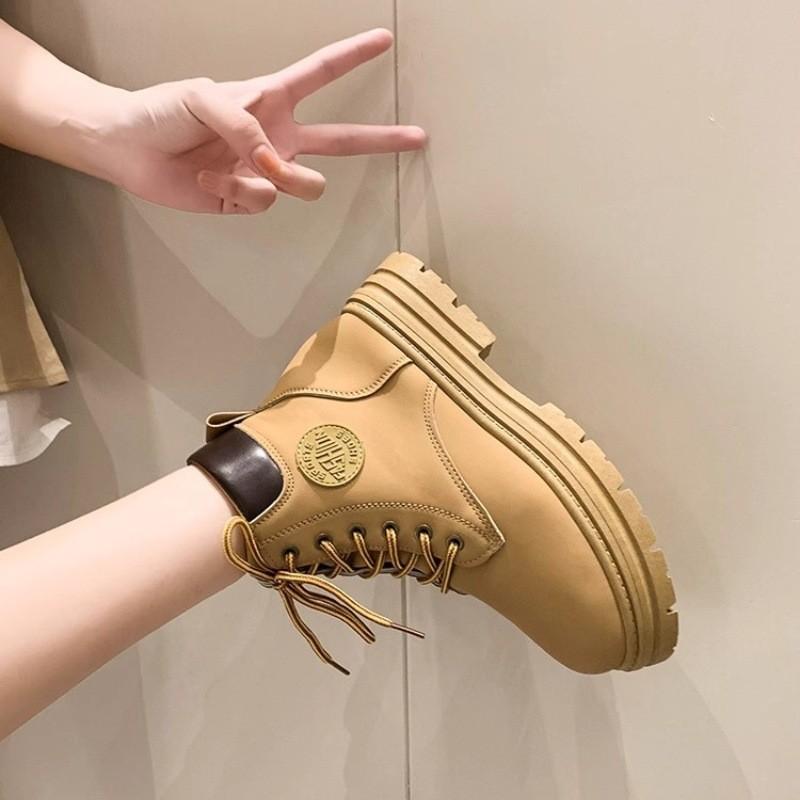 Martin boots women's shoes fashion autumn and winter British style high-top retro tooling locomotive boots thick-soled big yellow boots short boots
