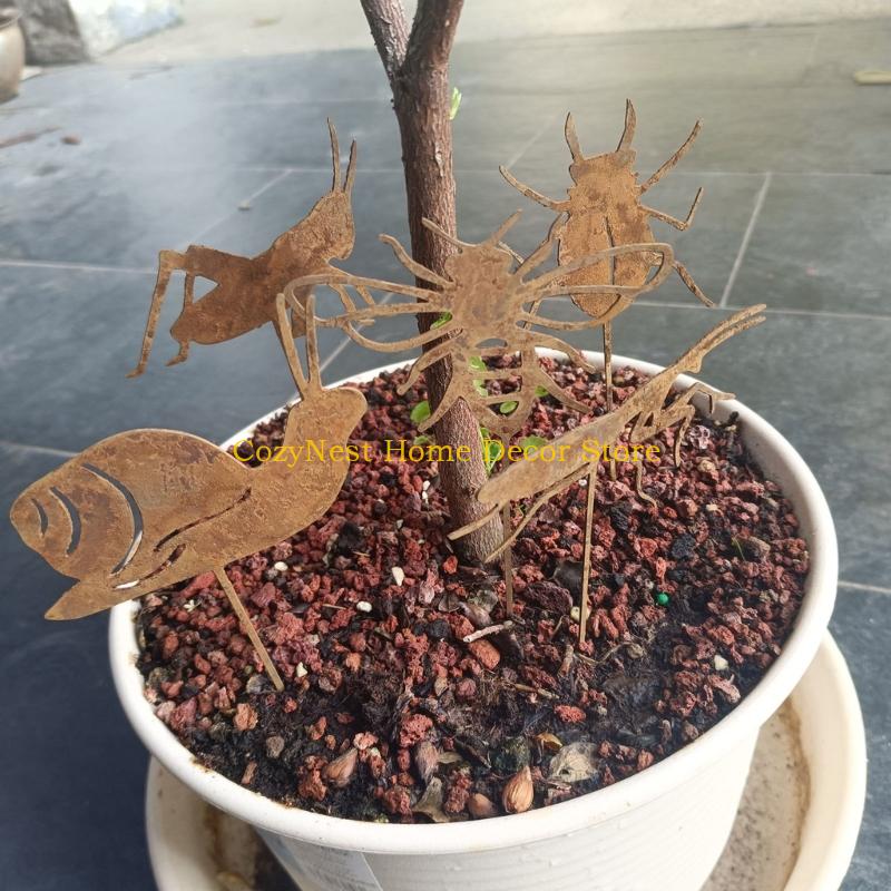 

92MF Antique Iron Animal Sculpture Weather Resistant Garden Ground Stakes Decoration China Mainland