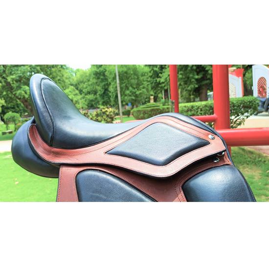Leather Dressage Monoflap Saddle with Changeable Gullets – Elegant Cantle Design