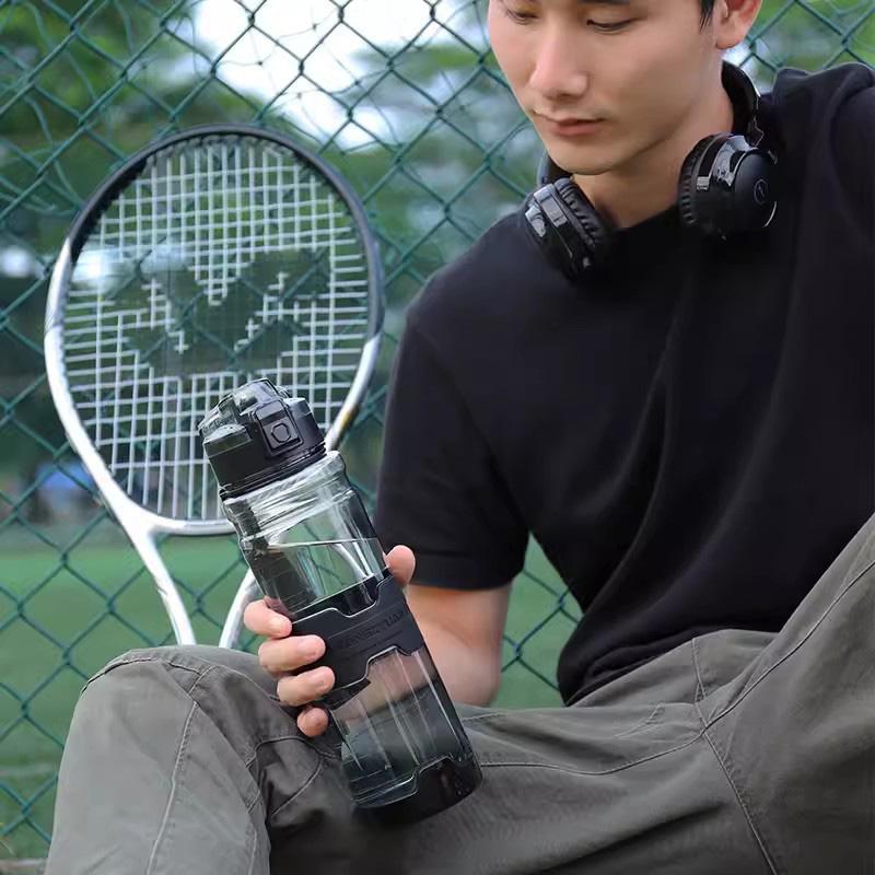 700/1000ML Butelka na Wodę Bez BPA Outdoor Siłownia Fitness Sportowe Butelki na Wodę Przenośna Ekologiczna Plastikowa Butelka do Picia