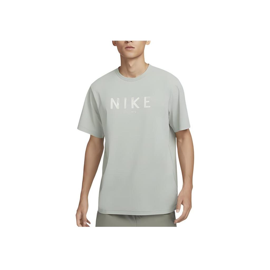 Nike Hyverse Dri-Fit UV Outdoor Casual Soft Crew Neck Short Sleeve T-Shirt Men Tops Emerald-Green HJ7008370