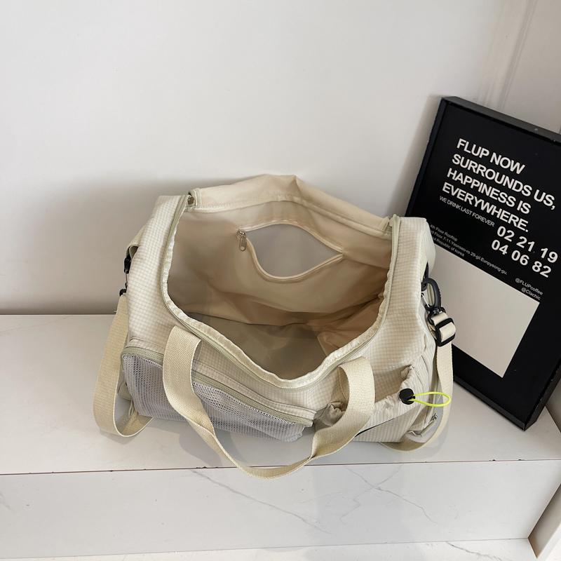 Sports Fitness Bag Wet and Dry Separate Swimming Crossbody Bag Lightweight Large Capacity Short-Distance Travel Shoulder Bag