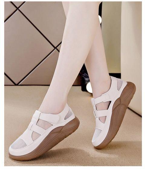 Fashion Female Sandal 2025 Women's Ladies Shoes Summer Soft All-Match Clogs With Heel Girls New Real Comfort Retro Thick Casual Scandals