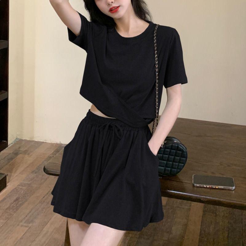 Women's Summer 2026 Casual Sportswear Set - Stylish Loose College Style Two-Piece with Slimming Shorts