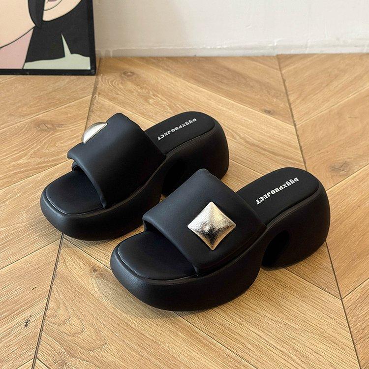 

Velcro thick-soled heightening cool slippers for women s outer wear 2025 summer new versatile fashion open-toed beach one-word drag 35