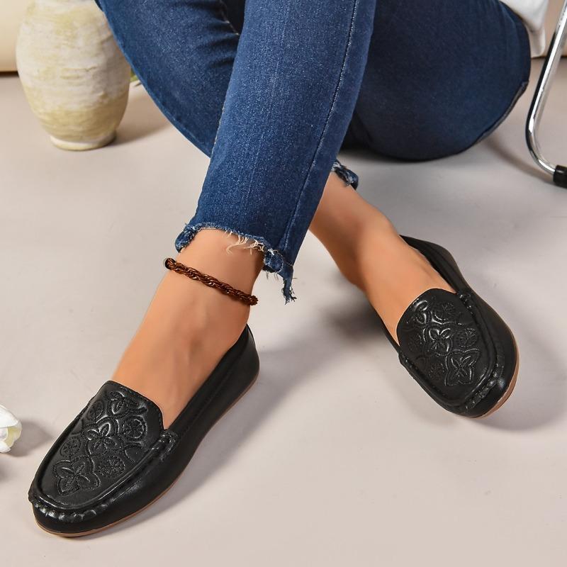 Fashion Women's Shoes Slip On Women's Flats Hot Sale Embroidery Casual Flat Shoes New Plus Size Solid Flat Low Heels