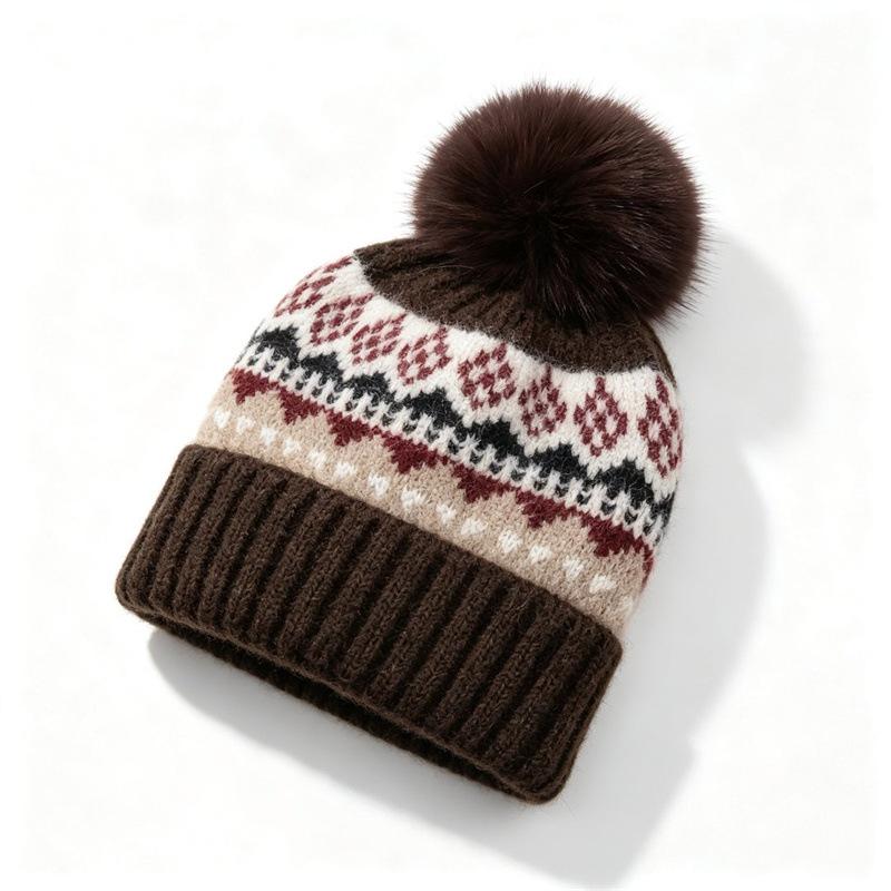 New Winter Women's Fashion Jacquard Hairball Wool Hat Big Head Circumference Versatile Cold-proof Warm Knitted Hat