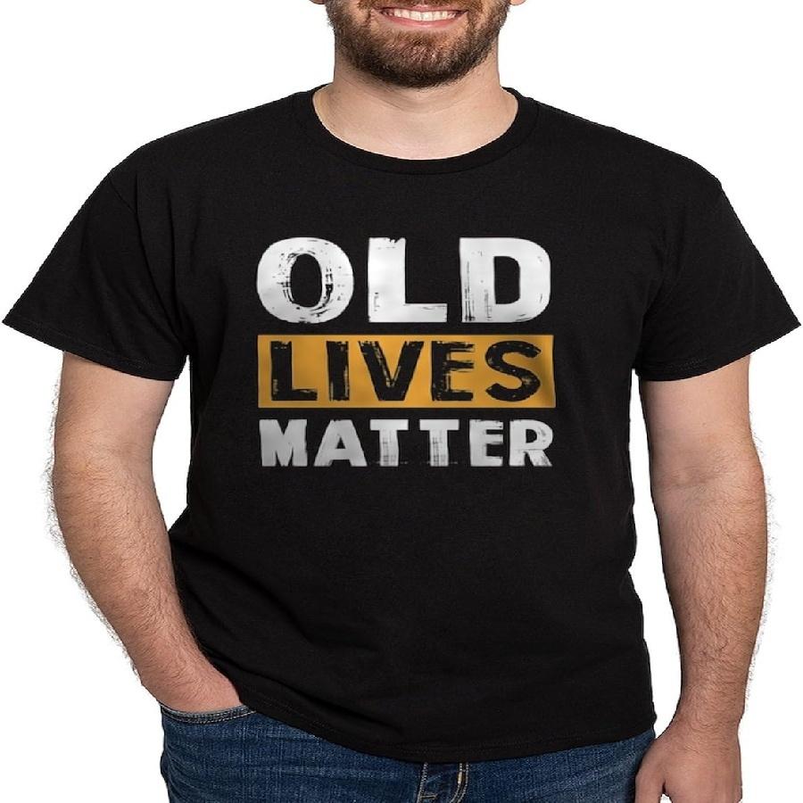 CafePress Старые Жизни Имеют Значение Футболка Мужская 100% Хлопок, Классическая Графическая Темная Футболка S