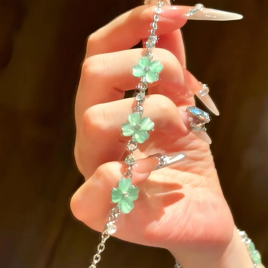 Female Forest Lucky Clover Bracelet