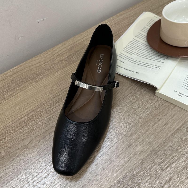 Silver single shoes women's 2025 new summer French stunning flat bottom gentle wind shallow mouth absolute son Mary Jane women's shoes