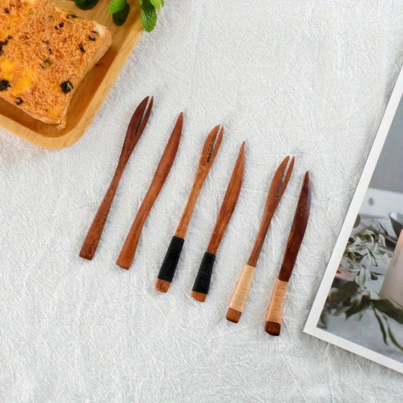 1 Set High Quality Wooden Knife and Fork -- Fruit Fork Dessert Fork Cake Fork Wooden Knife and Fork Log Fork Tableware Cake Cutter