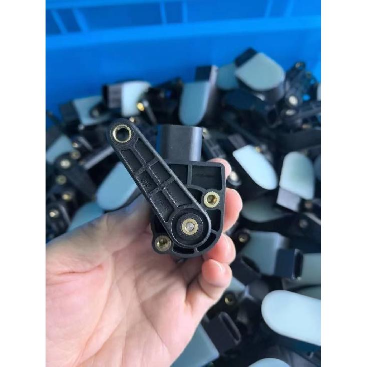 New Height Sensor 55832-3M000 for Hyundai Equus Genesis 08-14 Body Level Sensor 558323M000 55830-3M000 55831-3M000 55831-3M100