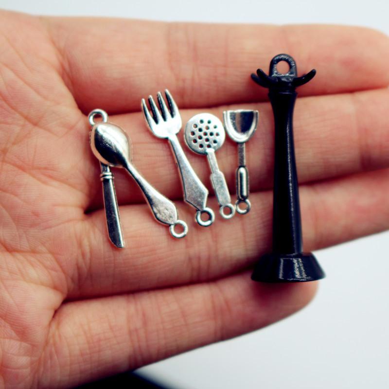 6Pcs Kids Pretend Play Toy Dollhouse Kitchen Utensil Vertical Hanging Spoon Spatula Spoon Set Miniatures Model Kitchen Accessory