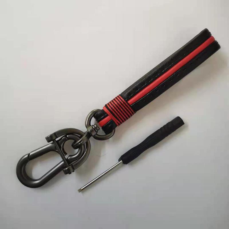 Luxury Lanyard Car Keychain Male And Female Leather Zinc Alloy Buckle Key Ring Pendant Motorcycle Keychain Gift